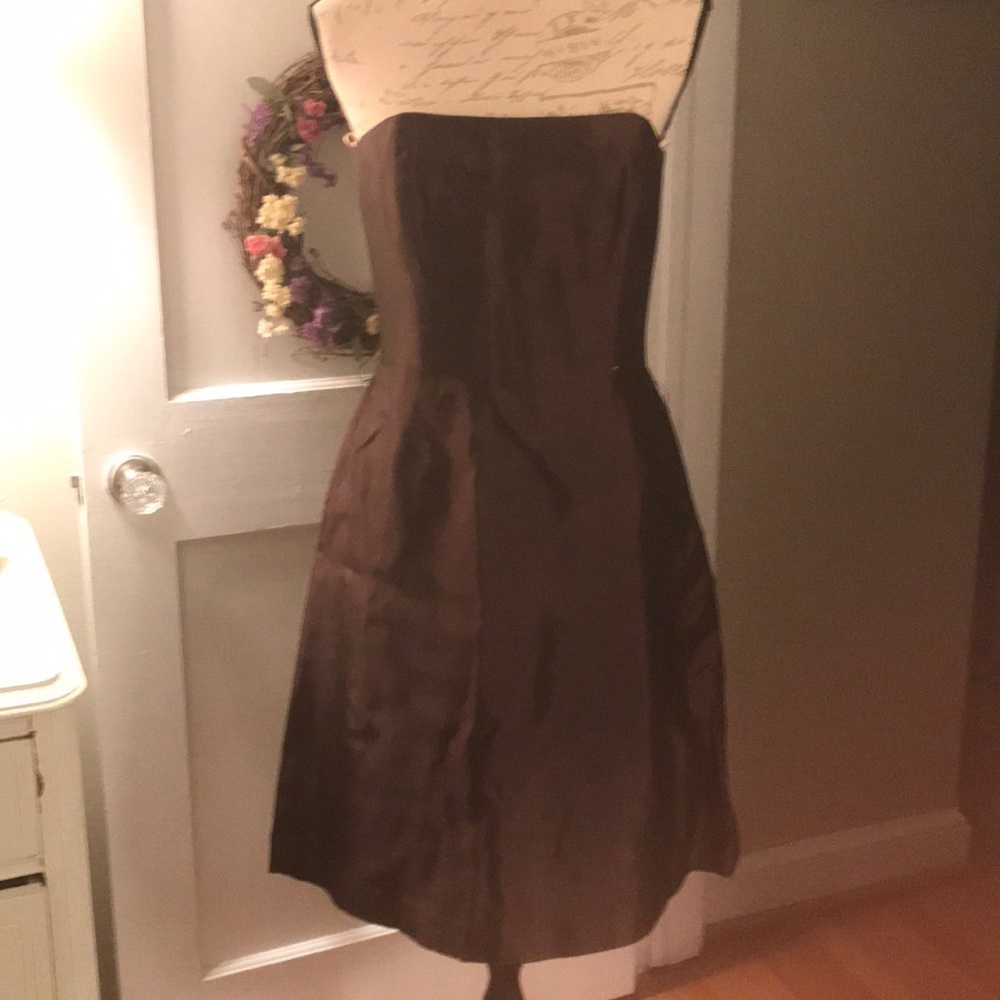 Beautiful, chocolate brown, taffeta dress. Size 8